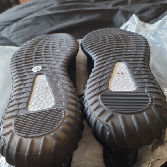 MEN'S NY. YANKEES BLACK SNEAKERS SIZE 13 BRAND SPANKIN NEW!!!!!!!!!!!!!!!!!!!!! - Picture 9 of 16